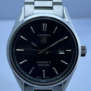 Vintage TAG Heuer Carrera-kaliber 5 herenhorloge met automatische datum en zwarte wijzerplaat