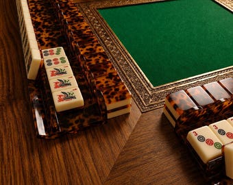Classic Amber Mahjong Rack Set, Premium Gift for Mahjong Lovers, Parents Anniversary Gift, Elegant Game Room Decor, Custom Tile Pusher