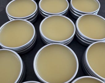 牧草飼育牛脂リップバーム｜天然蜜蝋配合保湿リップケア