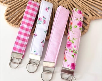 Pastel / gingham / floral wristlet