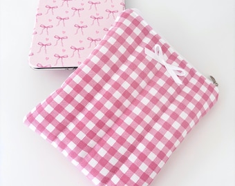 Pink gingham kindle / e-reader sleeve