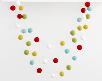 Vintage Christmas Felt Ball Garland