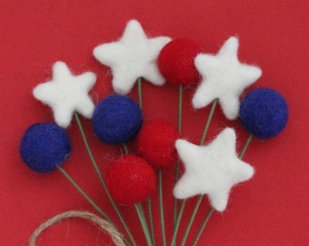 Roter weißer Stern & blaue Filz-PomPom-Blumen- Billy-Ball-Blumen- 4.Juli-Strauß- Blumenstrauß- 2019-gefärbte Wolle-Poms rot weiß blau
