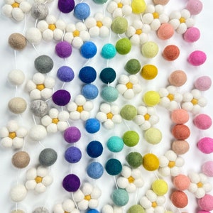 Daisy Garland- Choose your colors- Mother&#39;s Day Gifts