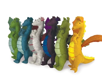 Handgefertigter Filz Drache: Kuscheltier Spielzeug