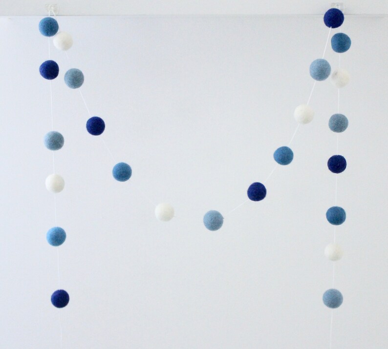 Holiday Garland Chanukah Mantle Blue White Silver Garland Festival of Lights Hanukkah garland Hanukkah mantle Winter decor