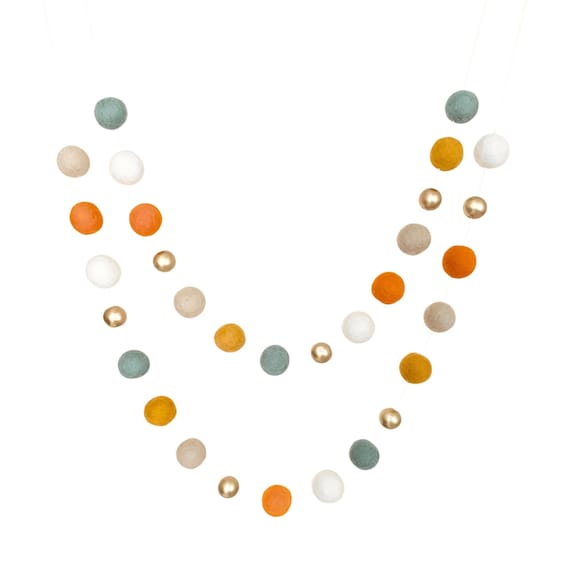 Give Thanks Fall Garland- Fall felt Ball Garland- Thanksgiving decor- Autumn Gold Garland- Autumn Felt Ball Garland- Thanksgiving bunting