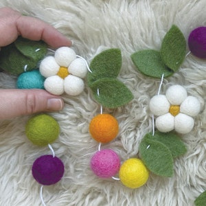 Bright Daisy Felt Ball, Daisy & Leaf Garland by Sheep Farm Felt image 3