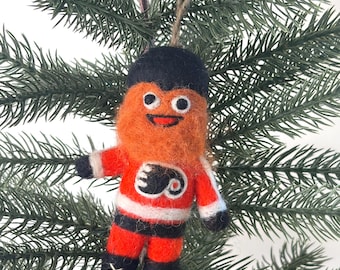 Philadelphia Flyers Gritty Ornament | Sheep Farm Felt Exclusive
