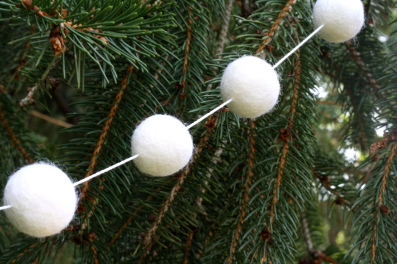 White Wool Felt Ball Garland Nordic Christmas White Pom Pom Etsy