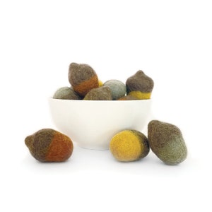 Felt Acorns- Mix & Match your Colors | Set of 3