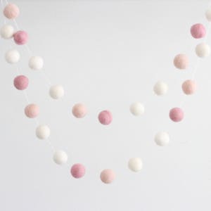 Pink Valentine's Day Felt Ball Garland Ombre Pink image 2