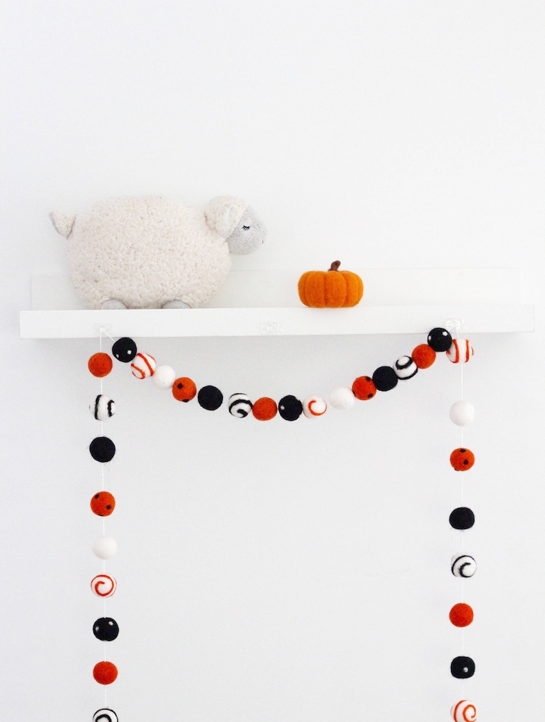 Halloween Spooktacular Pom Pom Garland Halloween Felt Ball Garland Orange Black White swirls and dots wool felt ball Fall Garland