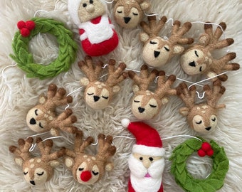 Santa’s Reindeer garland