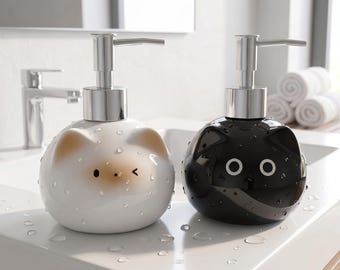 かわいい猫のセラミック製ソープディスペンサー – 詰め替え可能なハンドソープ＆ローションポンプボトル