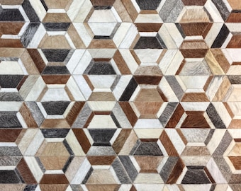 Patchwork Cowhide Rug, Hexagon Shapes, Neutral Colors (Cream, Beige, Grey), La Boca