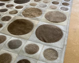 Tappeto patchwork in pelle bovina - Passata in pelle con pelo - Passata per corridoio - Tortora e bianco