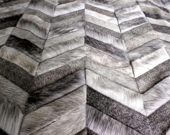 Chevron Cowhide Patchwork Rug, Gray Tones - Barracas - Custom Sizing