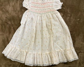 1980年代のヴィンテージ、ポリー・フリンダースのハンドスモックドレス（18ヶ月）