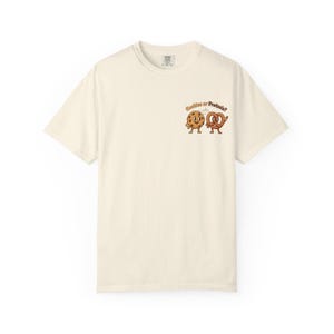 Camiseta de galletas o pretzels / Camiseta de comida con dibujos animados en colores cómodos