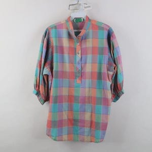 70s 80s Streetwear Womens Large Puff Sleeve Country Button Down Shirt, 1970s Puff Sleeve Shirt, Rainbow Madras Plaid Collared Button Shirt