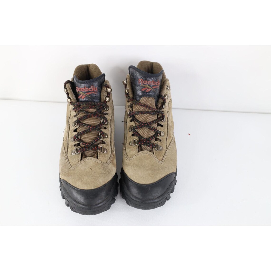 90s Reebok Womens 10 Distressed Suede Leather Hiking Trekking Ankle Boots, Vintage Reebok Ankle Boots, 1990s Reebok Suede Boots, 90s Boots, foto 2 di 5