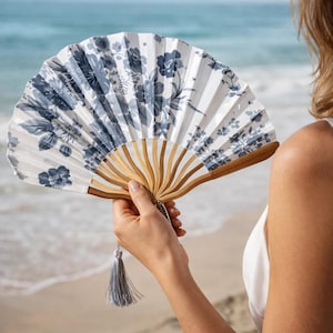 Floral Bamboo Silk Folding Hand Fan – Vintage Chinese Style Summer Accessory