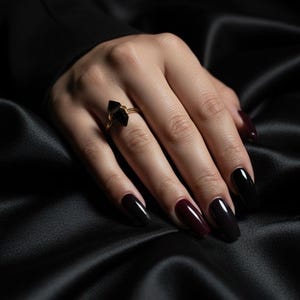 Ring med svart onyxkristall | Hexagonal trollstav Boho-ring, förgyllt rostfritt stål | Goth-smycken