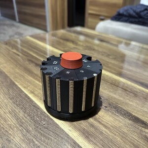 Magnet Organizer Dispenser Revolver Modular Storage Box 3D Printed Desk Accessory Workshop Tool Holder Made in Germany PLA Gift