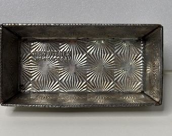 Vintage Ovenex Starburst Small Loaf Bread Pan N2 - 7 5/8"