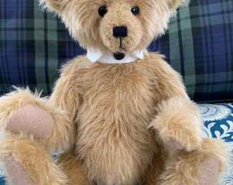 Boyds Bears ' T B Shutterbear ' Teddy Bear circa 2004 (11.5")