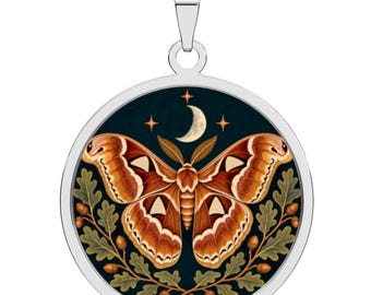 Atlas Moth Halsband, Blågrönt Måntryckt Hänge i Rostfritt Stål, 45 cm Kedja
