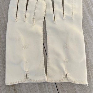 Gloves For Women Beaded Gloves with Pearls Vintage Wedding Gloves, Vintage Bride, Victorian, Edwardian, Gloves, Bridal Gloves