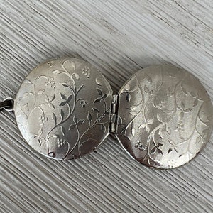 Locket Pendant Vintage, Silver, Locket, Picture Locket, Two Picture Locket, lockets, Jewelry, Silver Locket Necklace, Gifts for, Women
