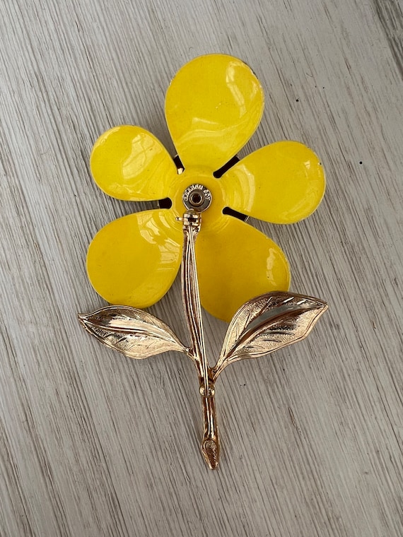 B01 Broche Insigne CLUB MED Trident GLOBE TERRESTRE Vacance Fleur Vintage Brooch