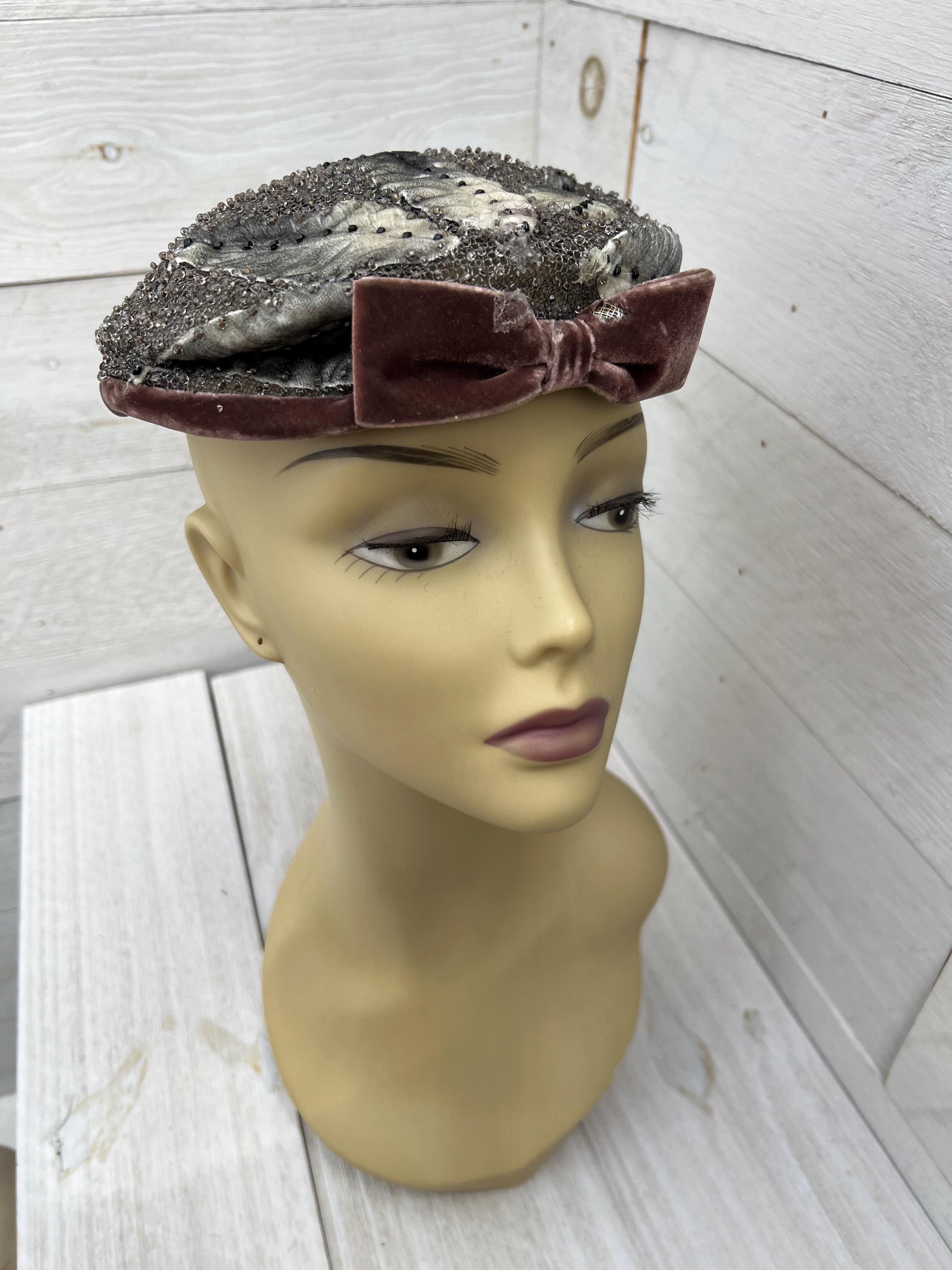Saks Fifth Avenue Salon Pillbox 1960 Vintage hats il_fullxfull.5653946909_fu3m.  main image 3