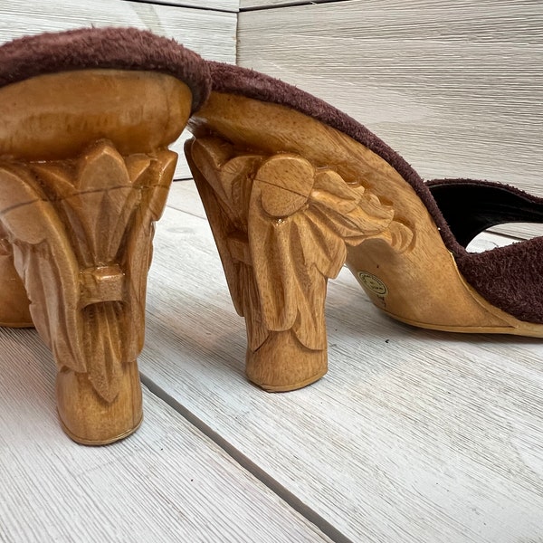 Scarpe vintage uniche Sandali in legno intagliato Pelle scamosciata Taglia 6 M Scarpe vintage in pelle con tacco basso Scarpe anni '70 per sandali da donna