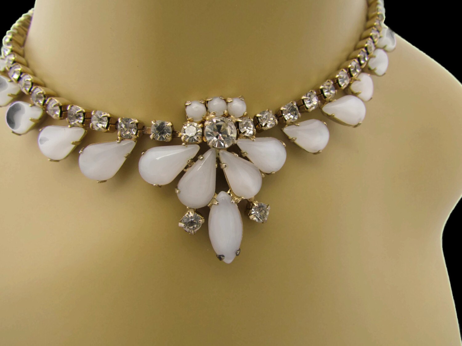 Joseph Warner Vintage Necklace Rare Designer Jewelry White Wedding Bridal Necklace, Warner Jewelry, Something Old, Wedding Jewelry - Etsy Joseph Warner Vintage Necklace Rare Designer Jewelry White Wedding Bridal Necklace, Warner Jewelry, Something Old, Wedding Jewelry - Etsy