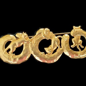 Cat Brooch JJ Jonette Vintage Jewelry Cat Jewelry Gold Costume Jewelry Hostess Gifts For Her Gifts For Grandma Kittens Brooch