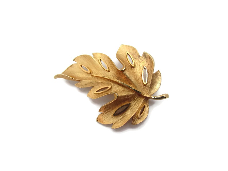 Vintage Brooch Gold Leaf BSK Brooch Pin Harvest Jewelry For Fall Oak Leaf Pin 1970s Jewelry Antique Jewelry leaf brooches image 3