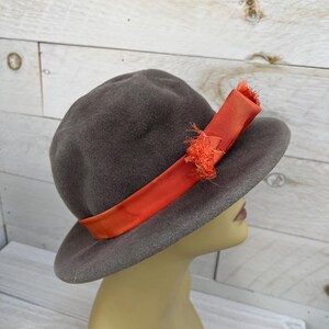 Vintage Mr John Jr Red Velvet Hat Women’s Mod Bow Beret Cloche Cap Women main image 4