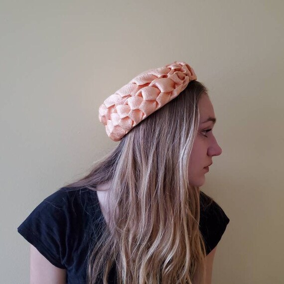 Peach Pink Pillbox Hat Vintage Fascinator Hat, Wo… - image 4