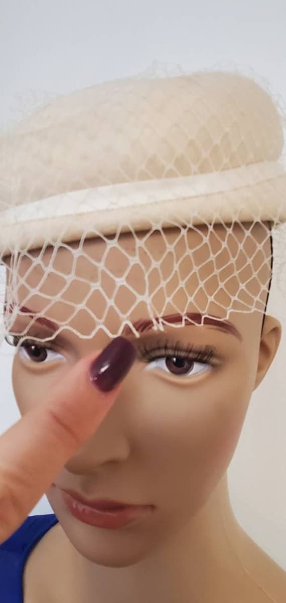 Betmar Wool Fur Pillbox Hat With Veil Vintage Hats for Fall  display picture 3