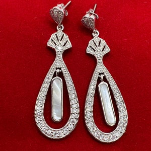 Elegant Dangle Earrings 925 Sterling Mother of Pearl Earrings For Wedding, Estate Jewelry, Gifts For Her