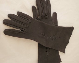 Vintage Black Dress Gloves with Embroidery Driving Gloves Size 6 1/2 Rockabilly 1950s 1960s