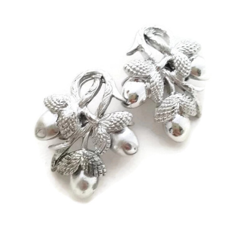 Vintage Coro Jewelry For Fall Acorn Coro Earrings Silver Clip On Earrings Acorn Jewelry For Women
