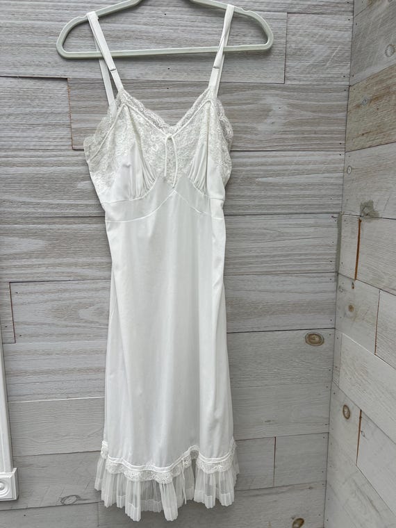 1940s full slip - Gem
