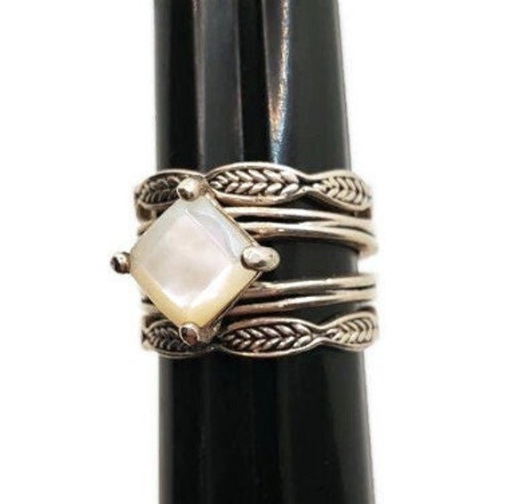 Vintage Ring with Faux Moonstone and laurel leaf … - image 1