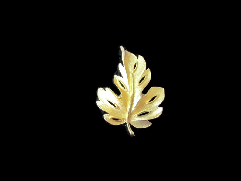 Vintage Brooch Gold Leaf BSK Brooch Pin Harvest Jewelry For Fall Oak Leaf Pin 1970s Jewelry Antique Jewelry leaf brooches image 4