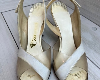 Coronet Size 6 1/2 M  White and Clear 1960s Leather Vintage low heeled Shoes Vintage Sandals For Women Sandals